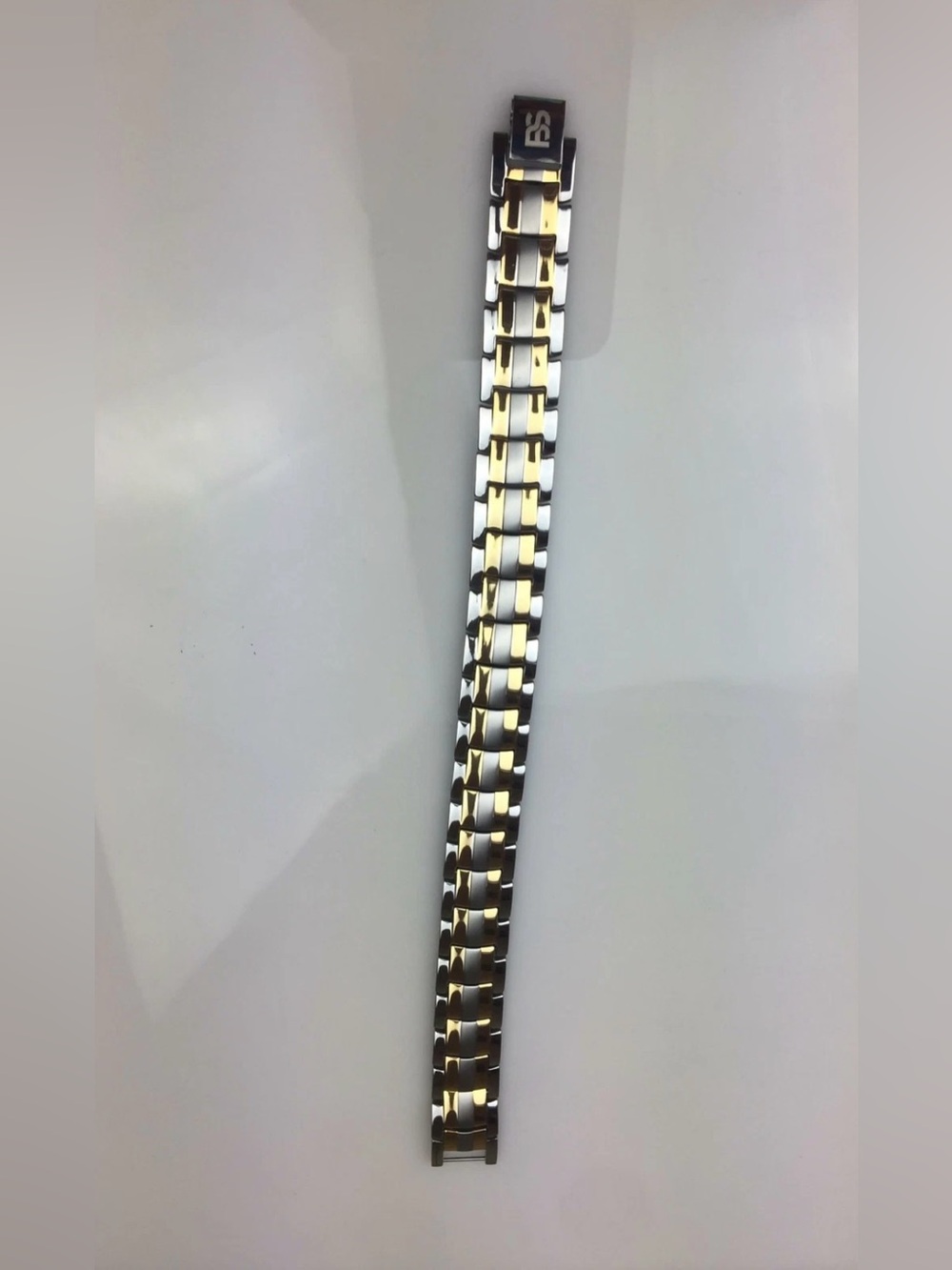 Two-Tone Stainless Magnet Therapy Link Bracelet — Silver & Gold Center 7.5 inch